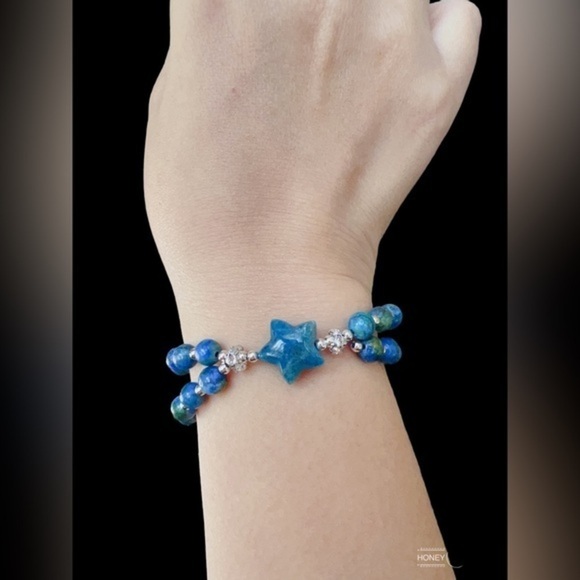 COPY - Natural Lapis lazuli & Blue Apatite Carved star Bracelet - Picture 6 of 10
